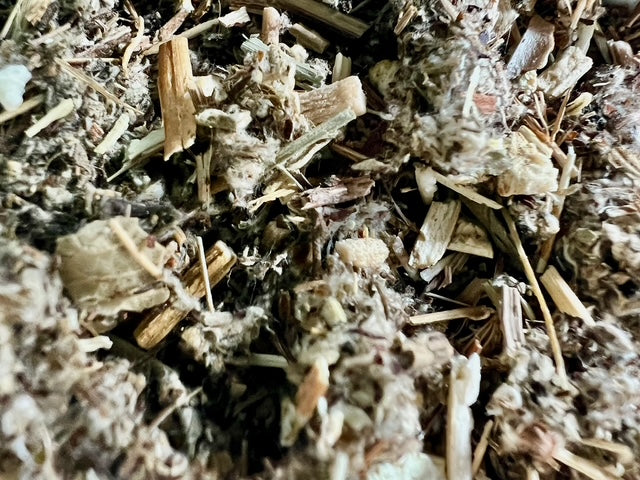 Mugwort, Cut & Sifted (Organic)